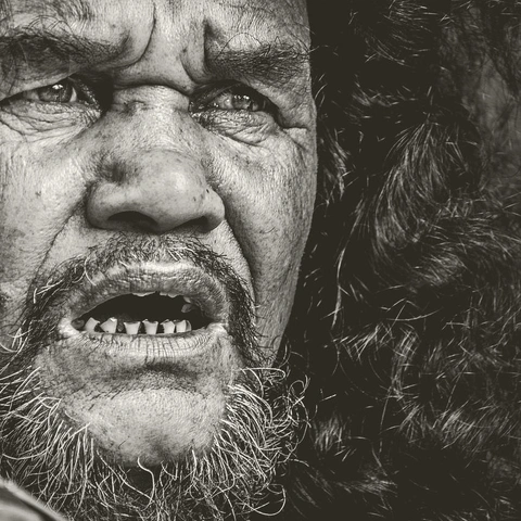 Portada para Checkout Headbang