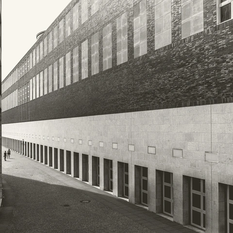 Coverbild für Shadow Grid Overture