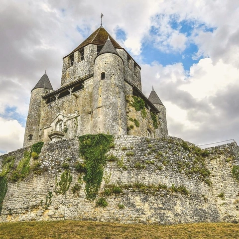 Cover art for Blade of Tomorrow