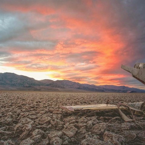 Arte da capa para Echoes of the Void