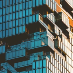 Echoes of the Electric Horizon