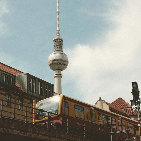 Arte da capa para Neon Dreams