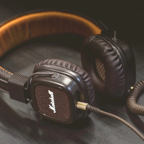 Coverbild für The Glimmering Edge